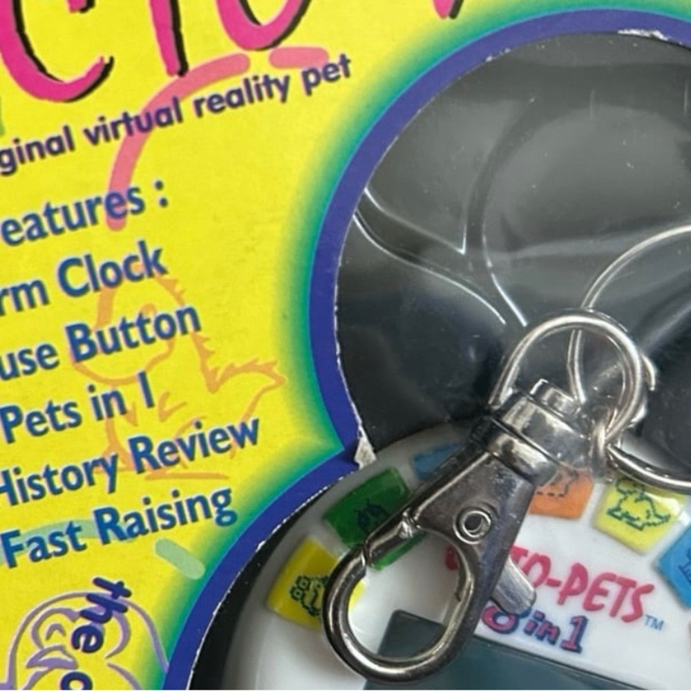 Octo-Pets 8 in 1 Virtual Pet Tamagotchi Style 1997 SEALED - Picture 3 of 12
